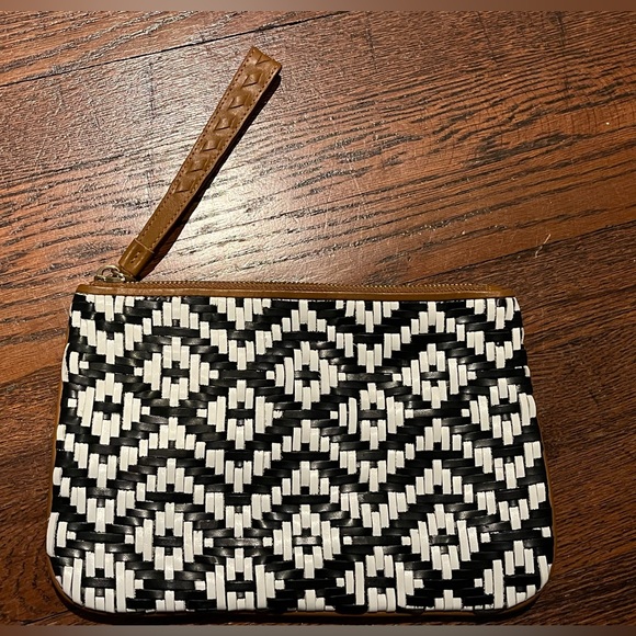 Linea Pelle Woven Leather Wristlet - Picture 4 of 6